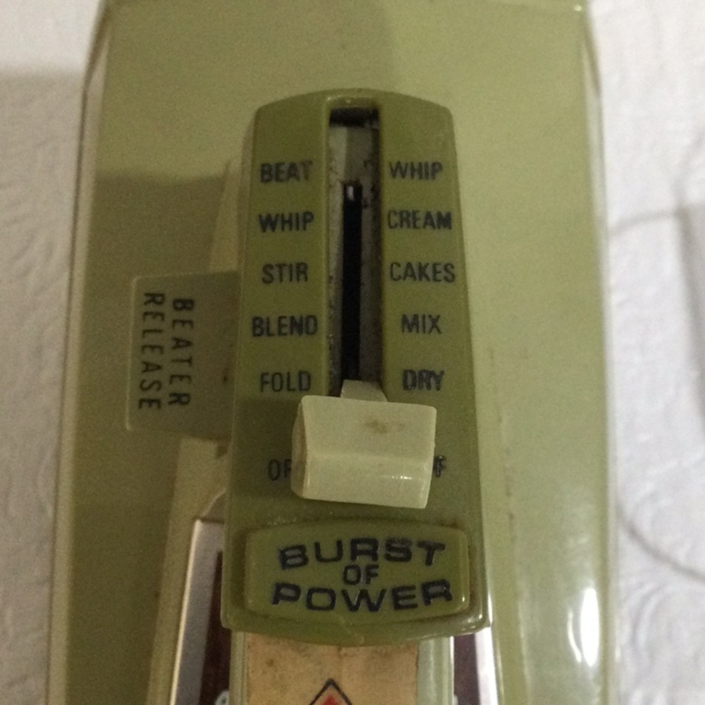 Sunbeam Mix Master Five Speed Hand Mixer Vintage Works - Picture 4 of 16